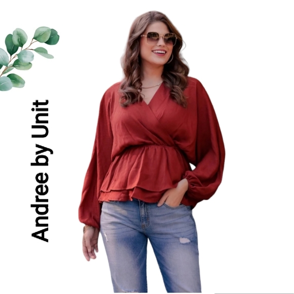 ANDREE BY UNIT Tops - Andrea by Unit wide sleeve blouse